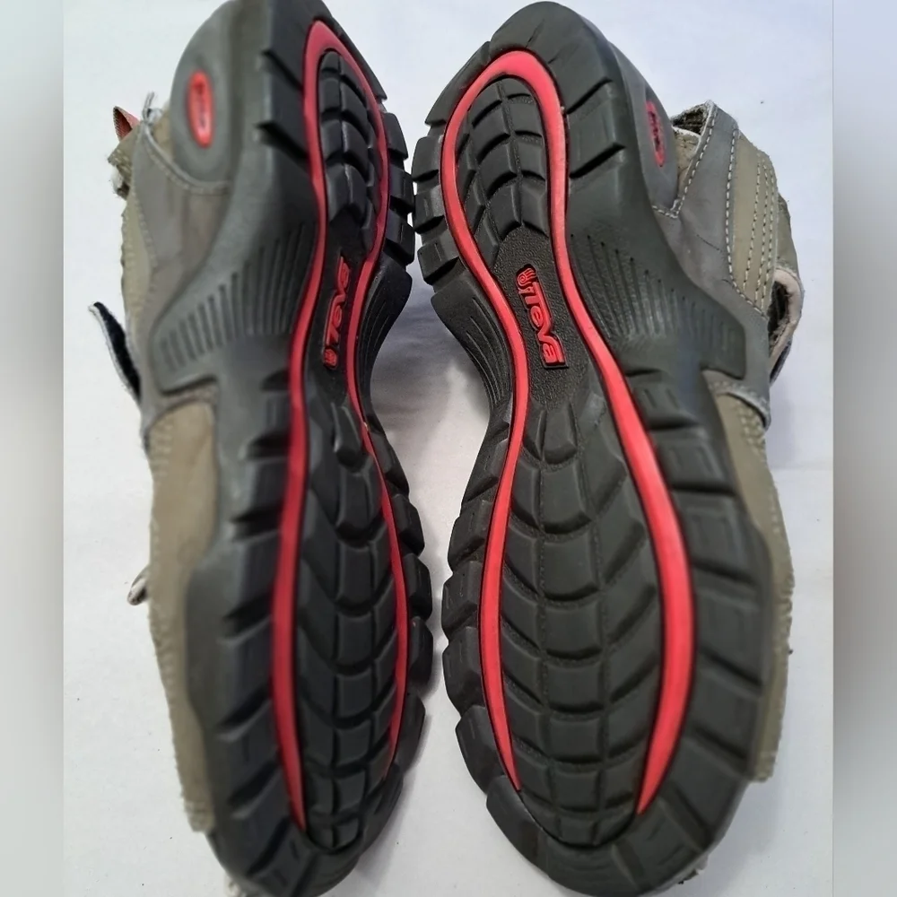 Teva Forebay Men's Sandal Size 7